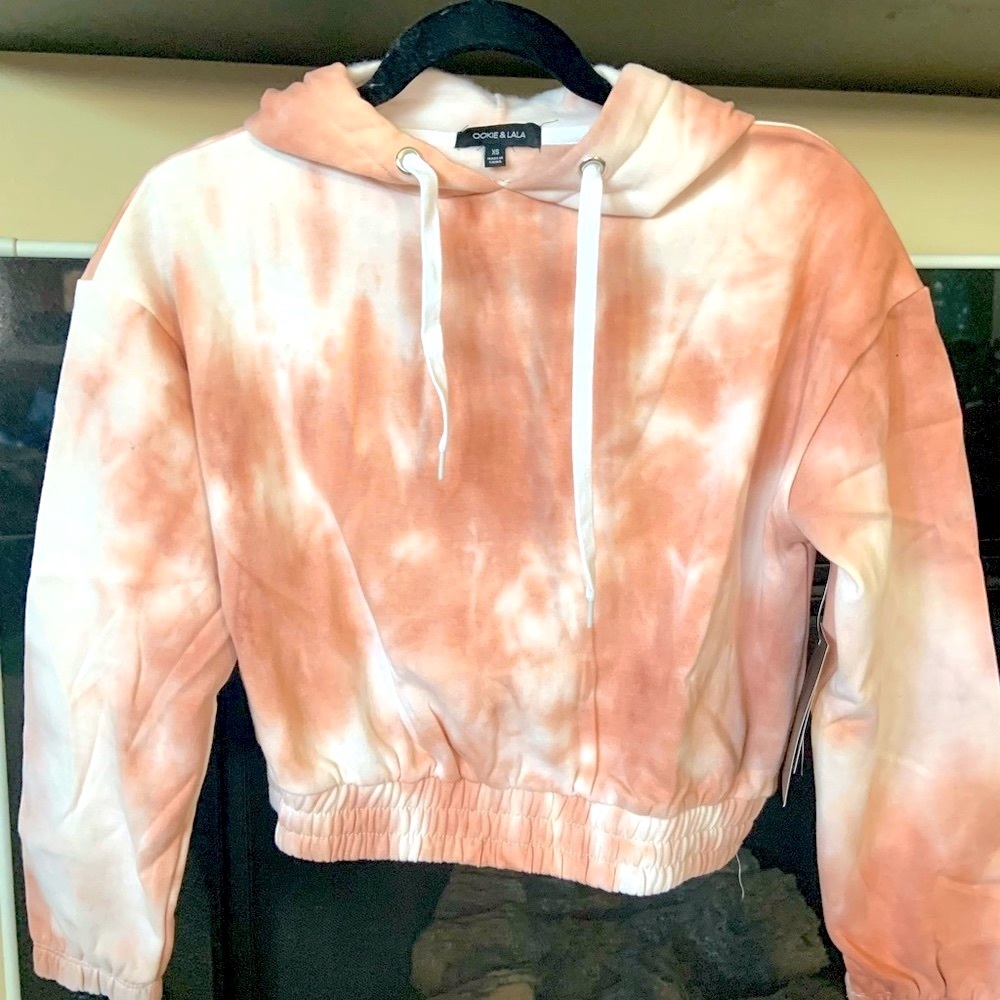 OOKIE AND LALA CROPPED TIE DYE HOODIE